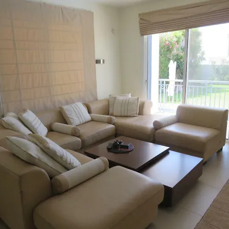 בית נופש Victoria Paphos